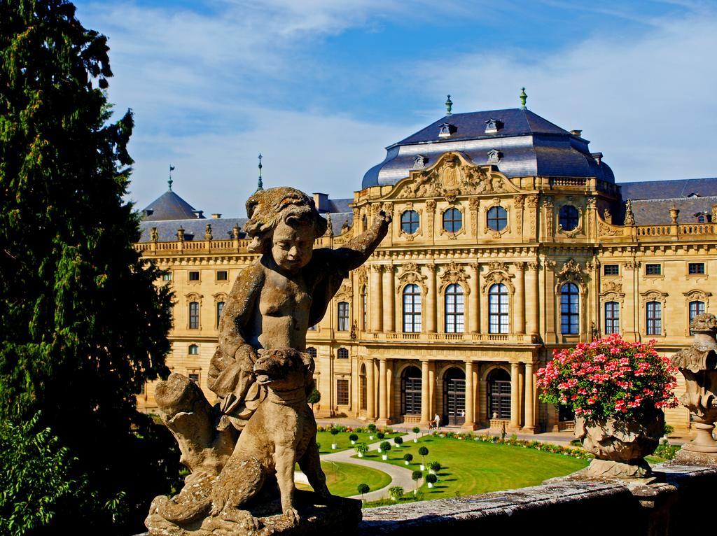 Flair-Hotel Zum Benediktiner Schwarzach am Main Exterior photo
