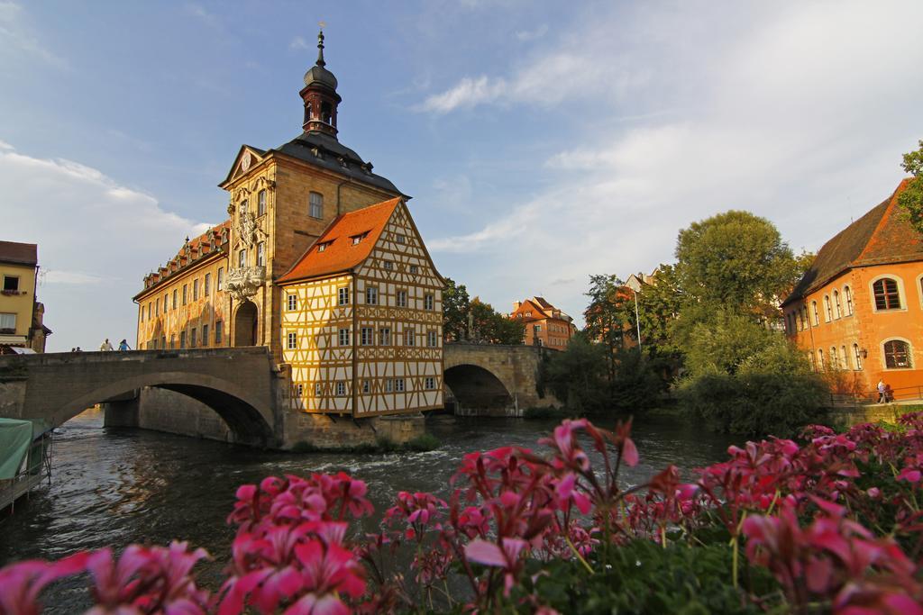 Flair-Hotel Zum Benediktiner Schwarzach am Main Exterior photo